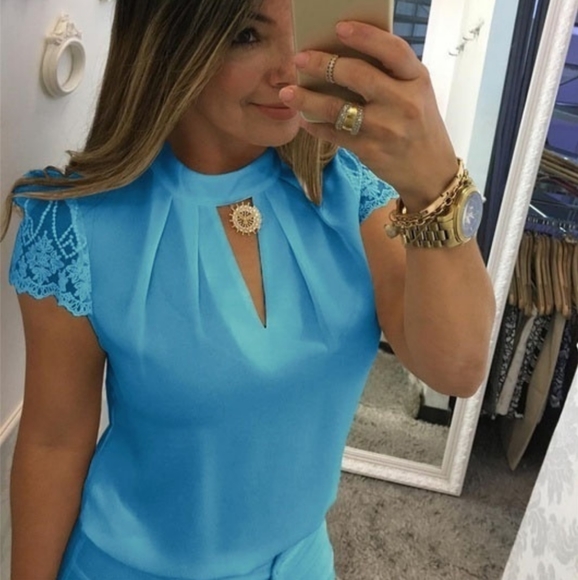 Tops - Never worn blue top with lace sleeves